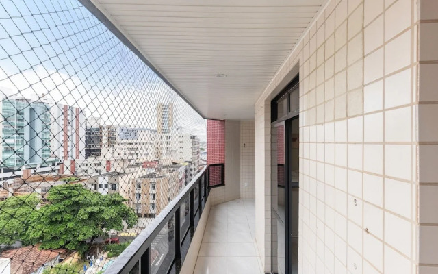 3 Bedroom Apartment 190m From the Beach Epp0602