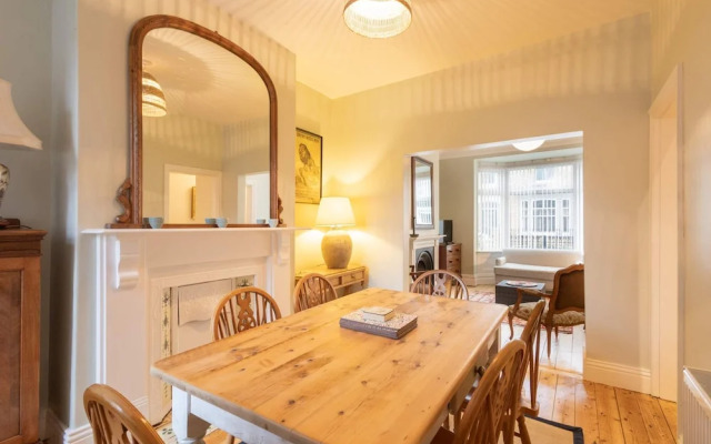 Host Stay Heather House