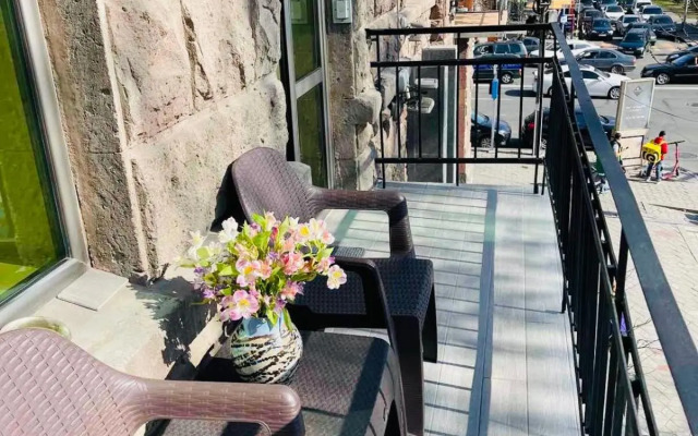 Spacious 1 Bedroom in Yerevan