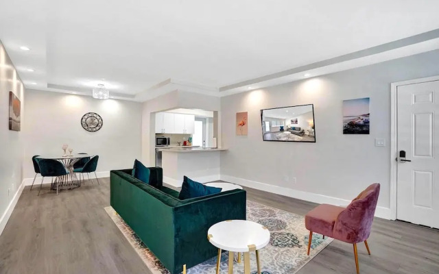 Bay Harbor Suites