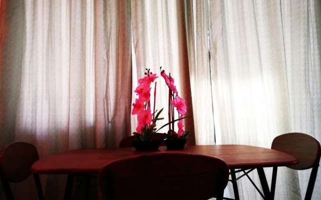 Cedar Peak Condo near Session Road