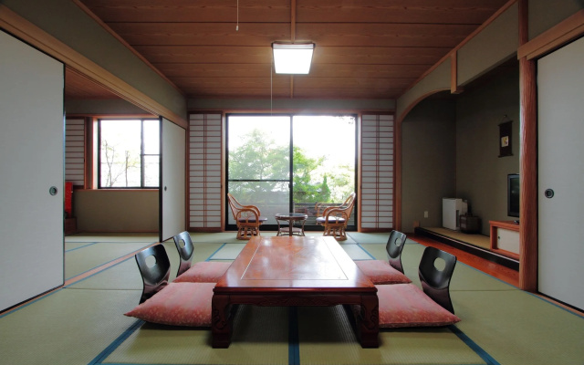 Yufuin Onsen Ryokan Mebaeso – Guest Rooms – Yufu