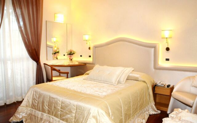 Hotel Globus, Sure Hotel Collection by Best Western