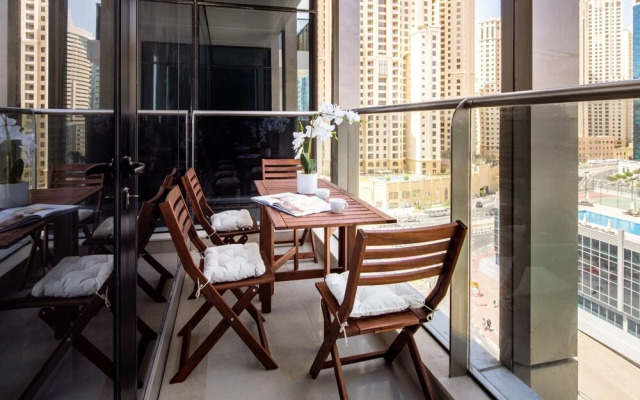 Sophisticated 2BR in Dubai Marina - Your Dream Destination!