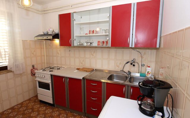 Apartments Yellow 721