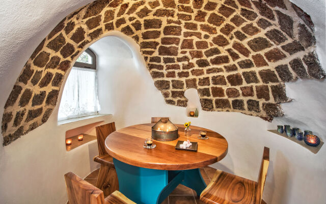 Old Vourvoulos Houses