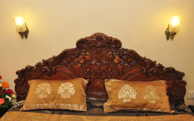 Mayflower Beach Resort