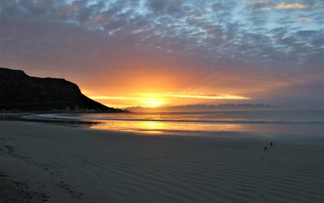 South Shore Beach Apartments, Harrier 202