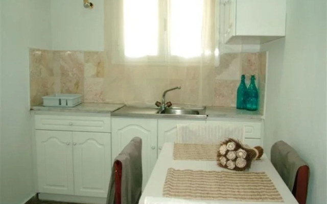 Serres Apartments