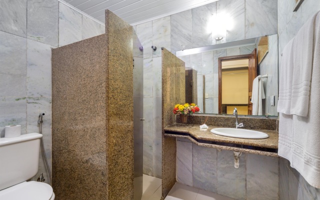 Floral Inn Family Hotel