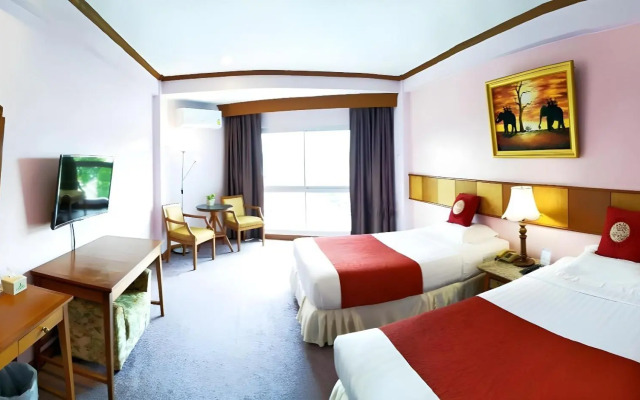 The Viangtak Riverside Hotel