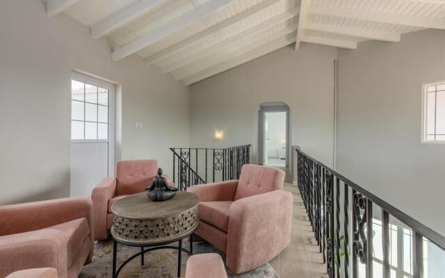 4BR 4BA Villa w Private Pool Eagle Palm Beach