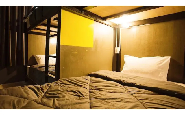 Stamp Hostel - Adults Only