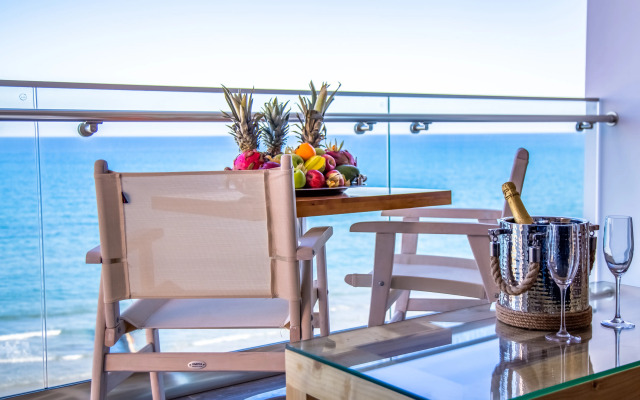 The Ciao Stelio Deluxe Hotel - Adults Only