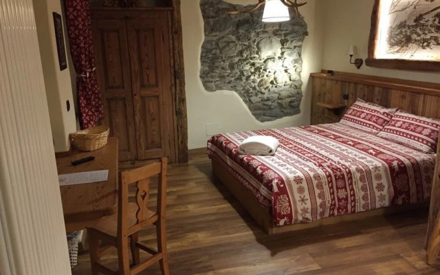 Le Petit Fenestrelle