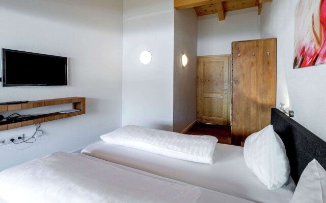 Luxurious Apartment With Sauna, Garage, Roof Terrace