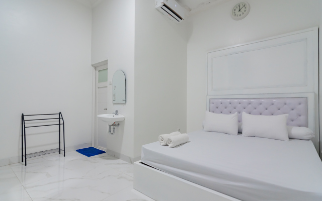 Family Homestay Syariah Cirebon RedPartner