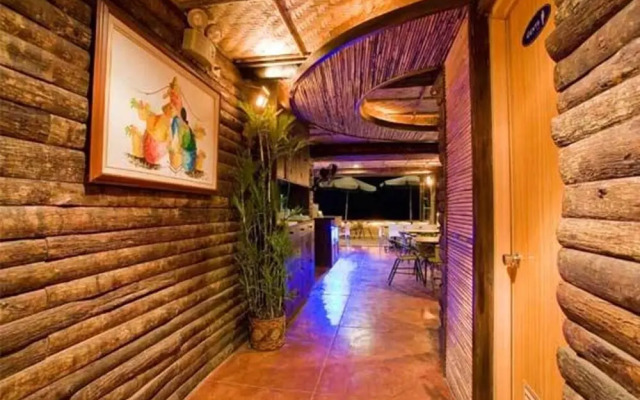 Seabreeze Lodge and Cafe