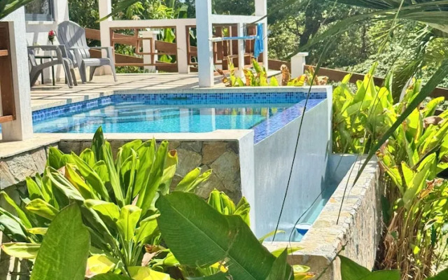 Roatan Infinity Pool & Ocean View