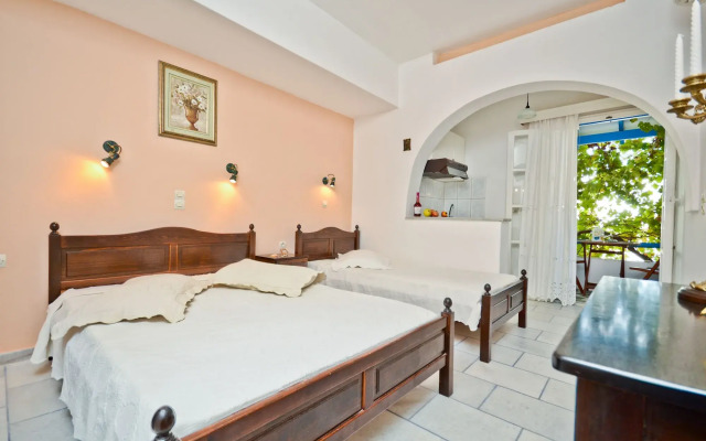 Sea View Apartments & Studios