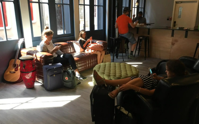 Apple Hostels