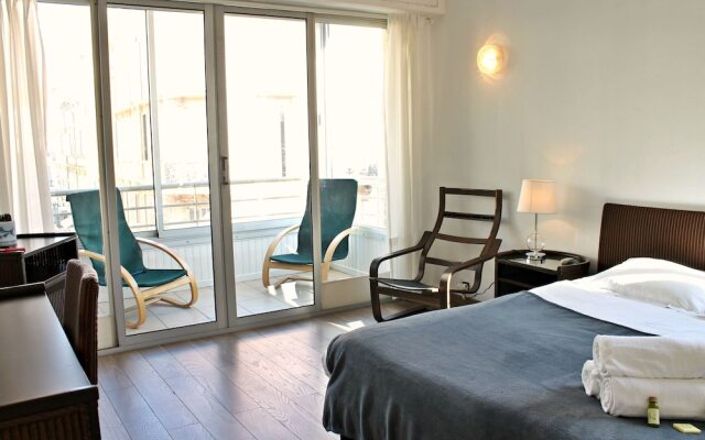 Central 1 Bedroom in Luxurious Residence