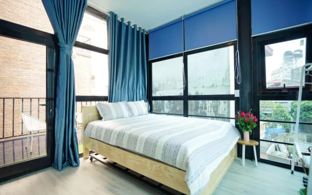 Almor Hostel With Pool in right center – Guest Rooms – Ha Long