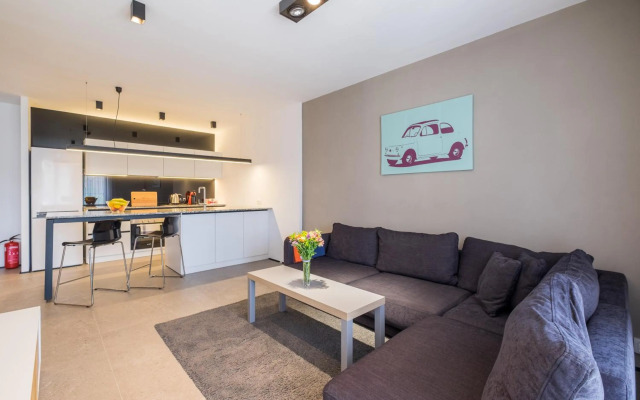 APT 32 near Mall of Sofia & Metro Station