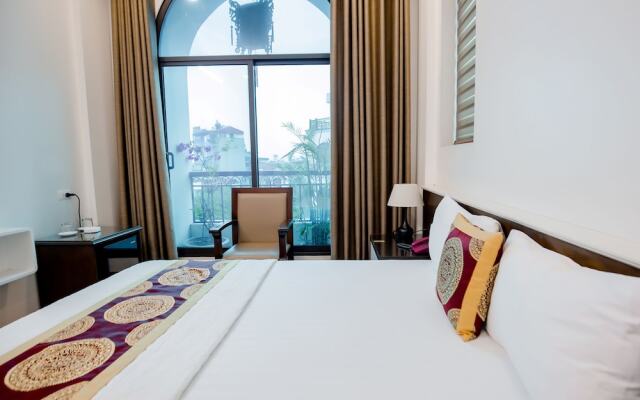 Phuong Nam Luxury Hotel Long Bien