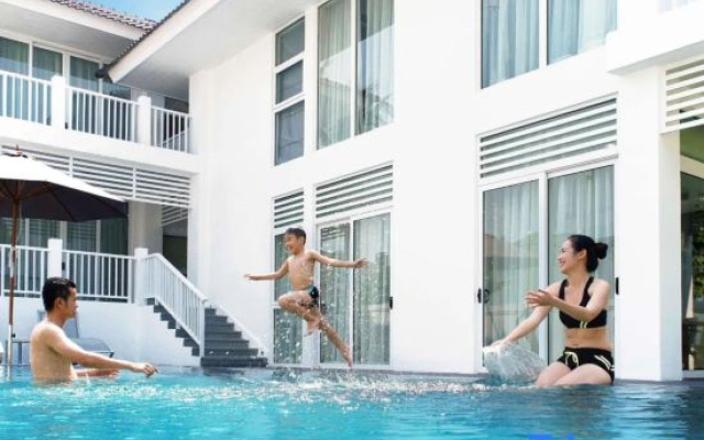 Village Danang Resort - Pool Villas Ocean View – People – Da Nang