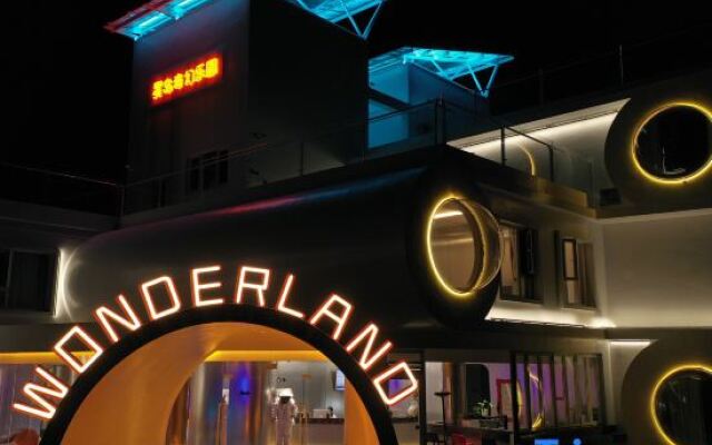 Rizhao Xingdao Fantasy Paradise Homestay