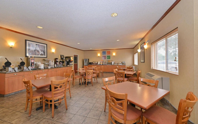 Comfort Suites Denver North - Westminster