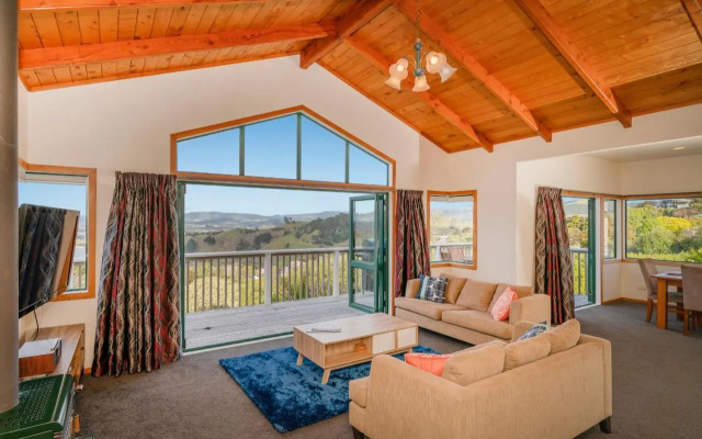 Sensational on Centennial - Whitianga Holiday Home