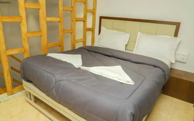 Hotel Pushkaraj