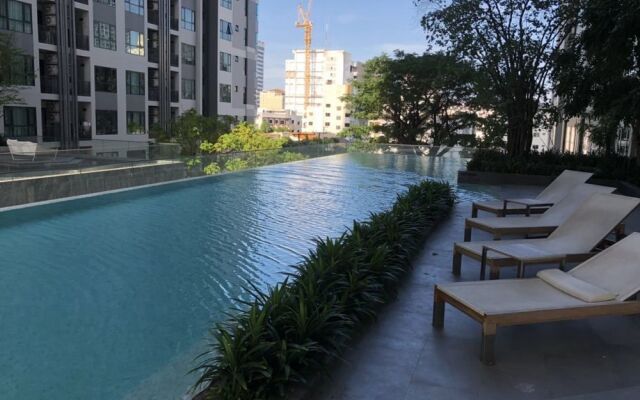 The Base Central Pattaya by Minsu