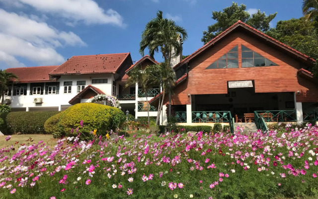 Chalet Hill Resort Khao Yai