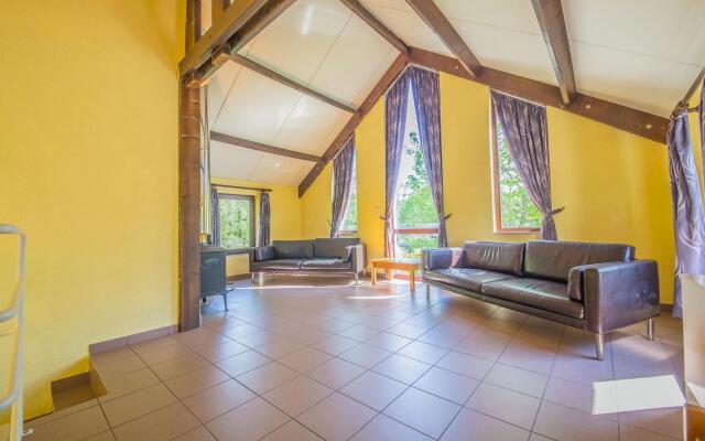Holiday home Les Onays in Houffalize with a garden