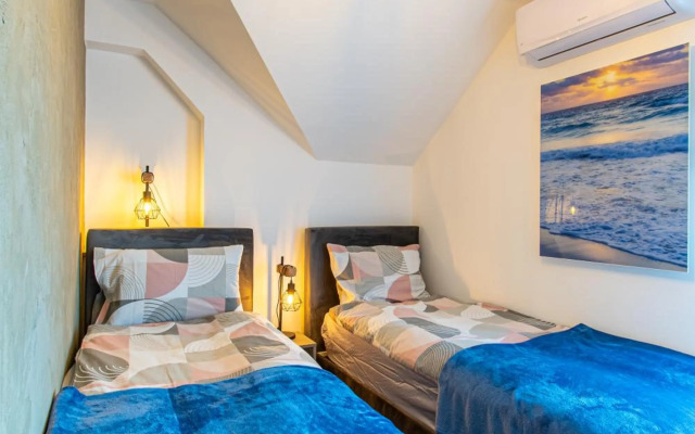 MODERN apartments WAVE near the AIRPORT