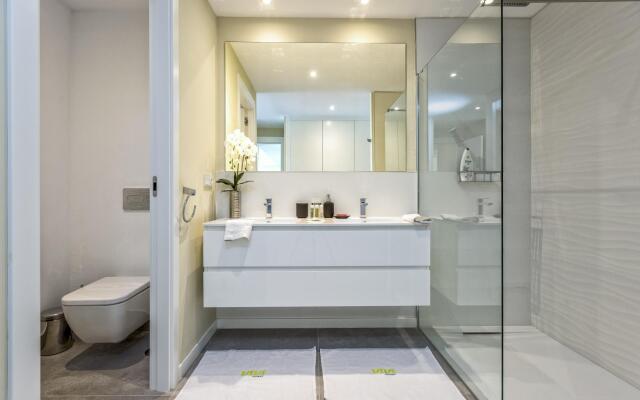 Luca in Fuengirola with 2 bedrooms and 2 bathrooms