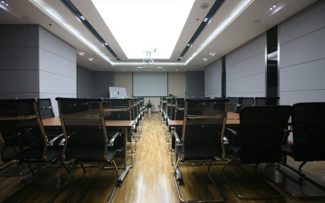 Yicheng Express Business Hotel