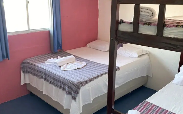 Hostel e Pousada Vila Tropical