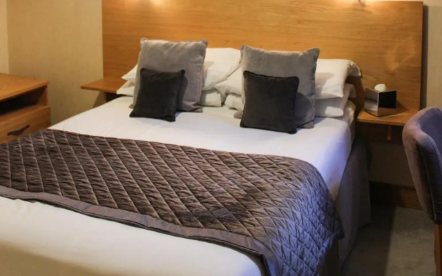 Station Hotel And Restaurant