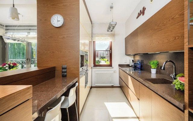 Lumina stylish apartment with parking