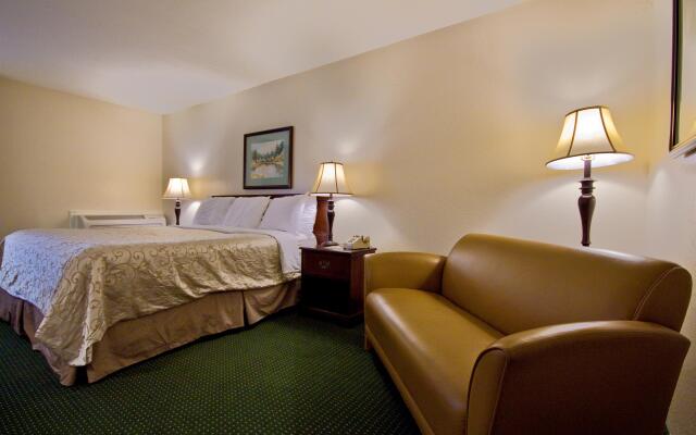 Best Western Village Inn