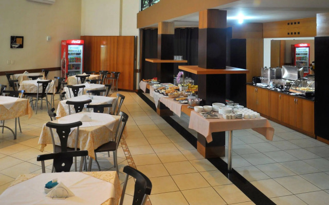 Cegil Hotel Boulevard