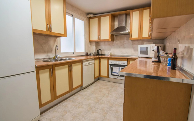 tuGuest Gran Via 42 Apartment