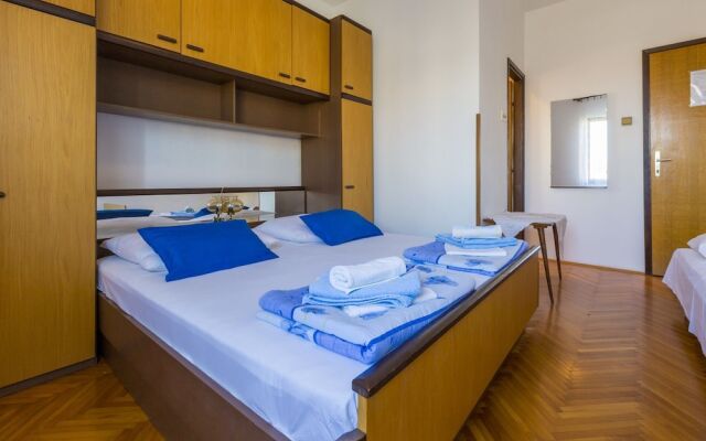 Rooms Zeljka 2