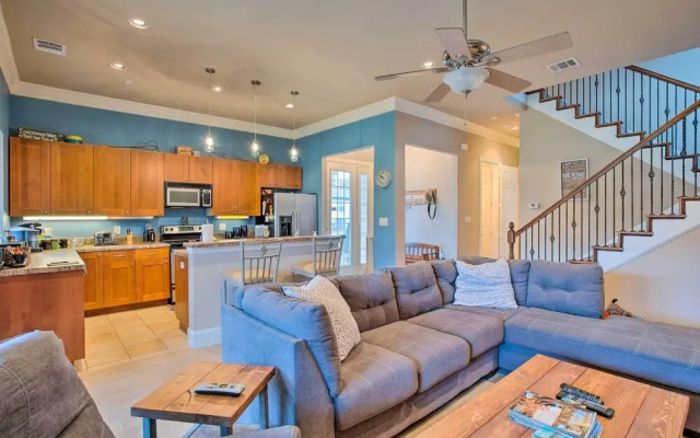 Cedar Creek Reservoir Home w/ Deck & Fire Pit!