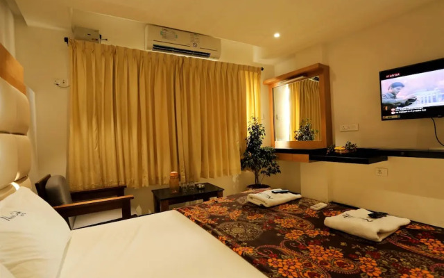 New Cape Hotel