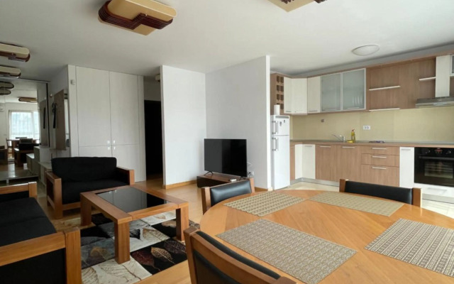 Sunny two room apartment, Baneasa, Petrom City.